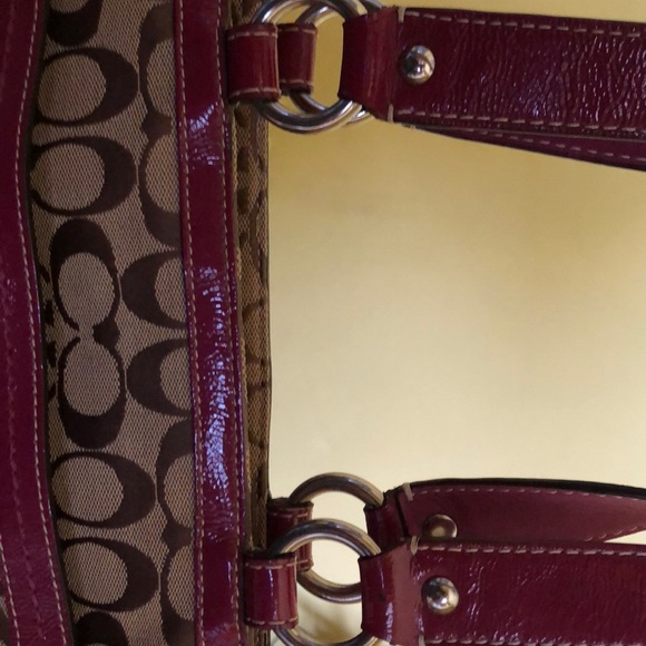 Coach purse - Picture 4 of 7